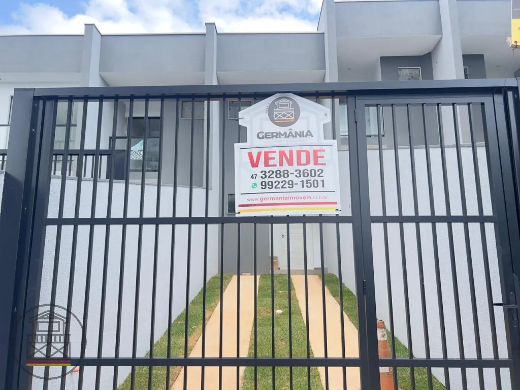 Sobrado muito bem localizado no bairro Escola Agricola. - foto 1