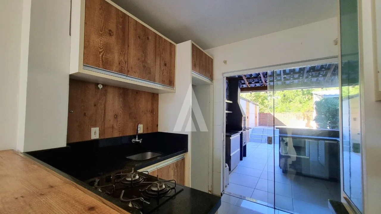 Sobrado Geminado com 2 quarto(s) à venda no bairro Santa Catarina em Joinville, por R$ 380.000,00 - foto 1