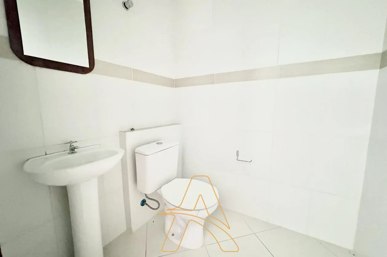 Sala Comercial com Garagem Próximo à Cooper Água Verde — foto 6