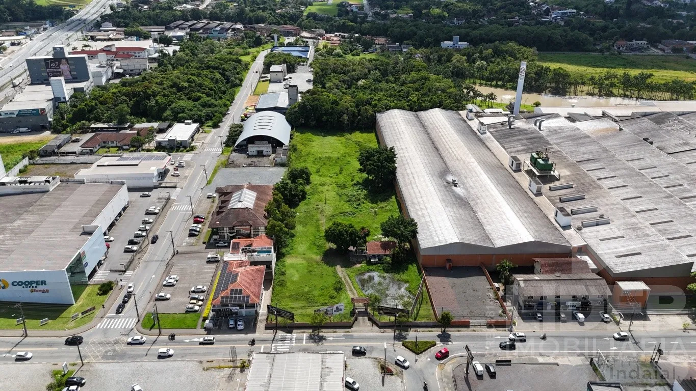 Terreno comercial no bairro das Nações - foto 1
