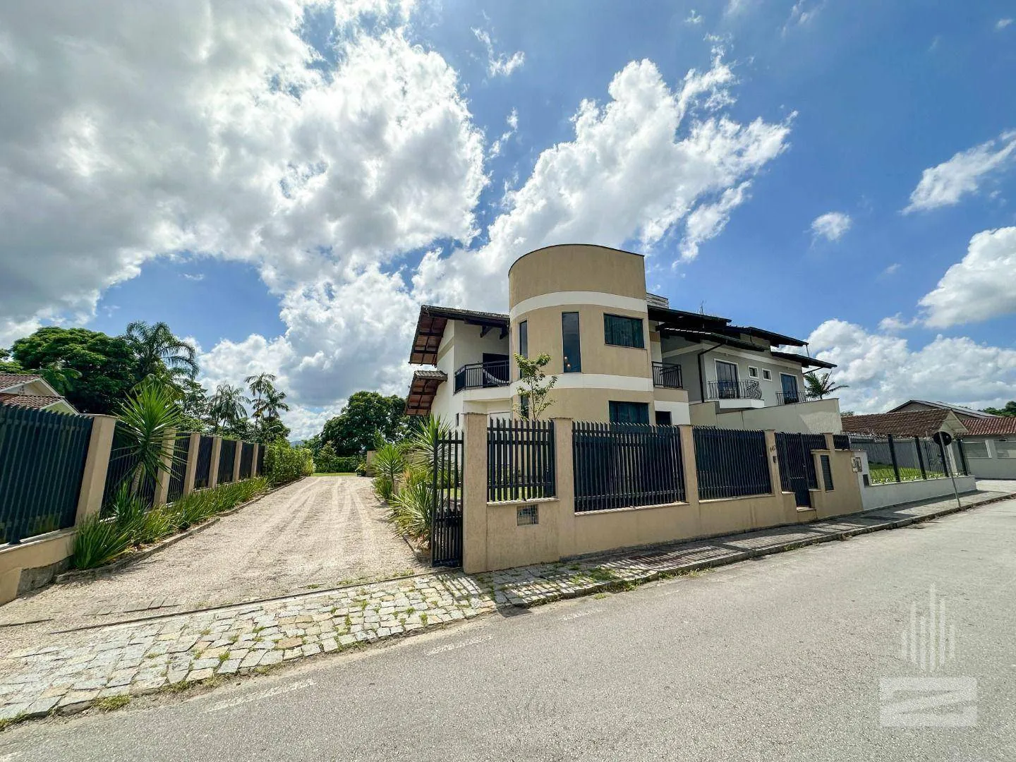 Casa com 3 dormitórios à venda, 284 m por R$ 1.490.000,00 - Coloninha - Gaspar/SC - foto 1