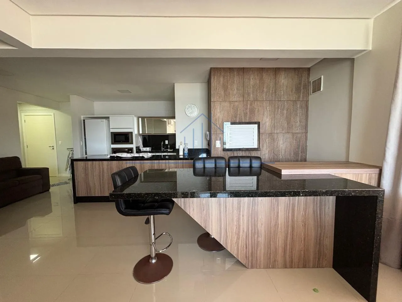 Apartamento Frente Mar todo completo com móveis planejados de alto bom gosto. Aproveite! Mar no Gravatá, Navegantes com 2 vagas de garagem, — foto 3