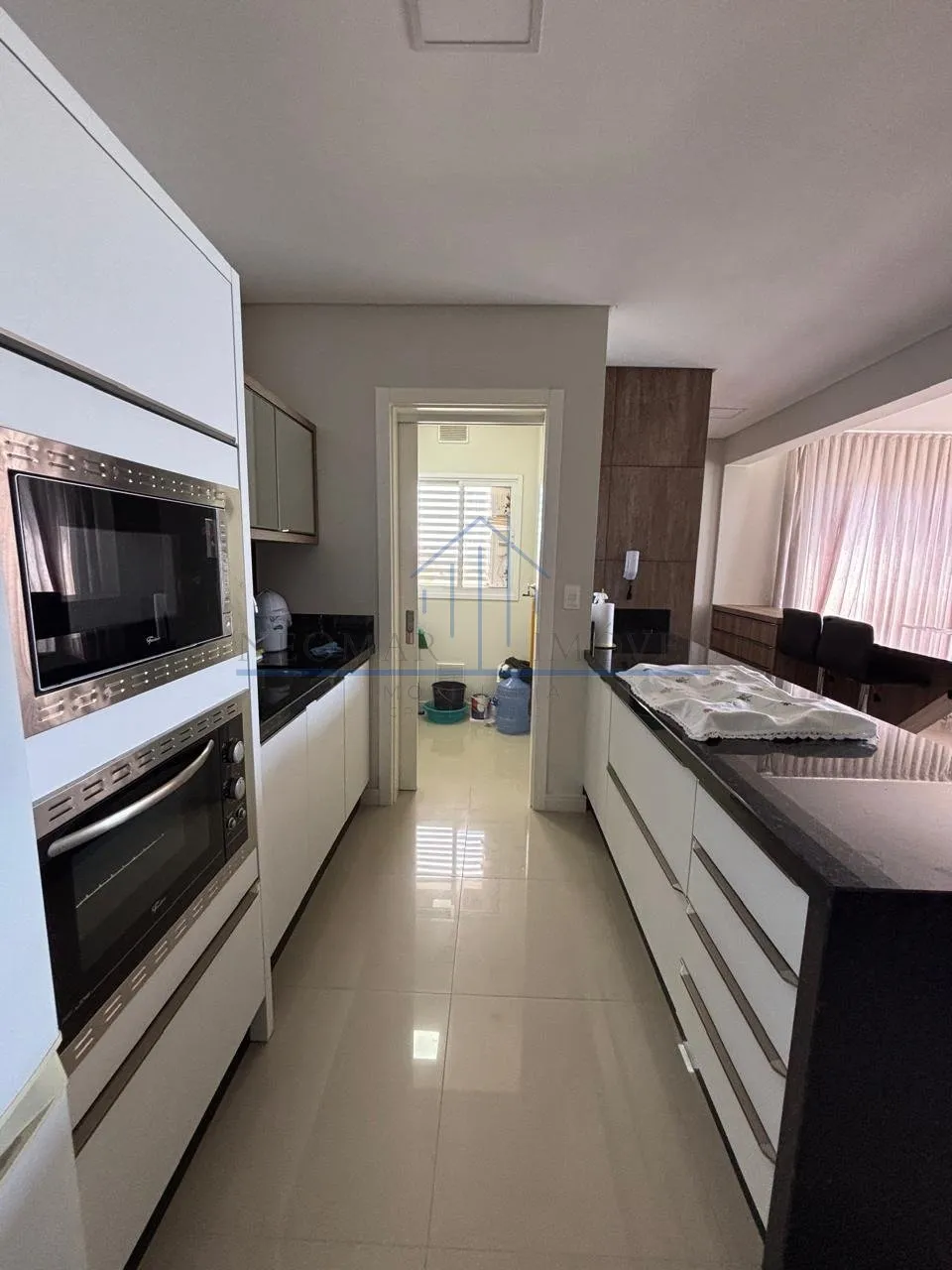 Apartamento Frente Mar todo completo com móveis planejados de alto bom gosto. Aproveite! Mar no Gravatá, Navegantes com 2 vagas de garagem, — foto 4