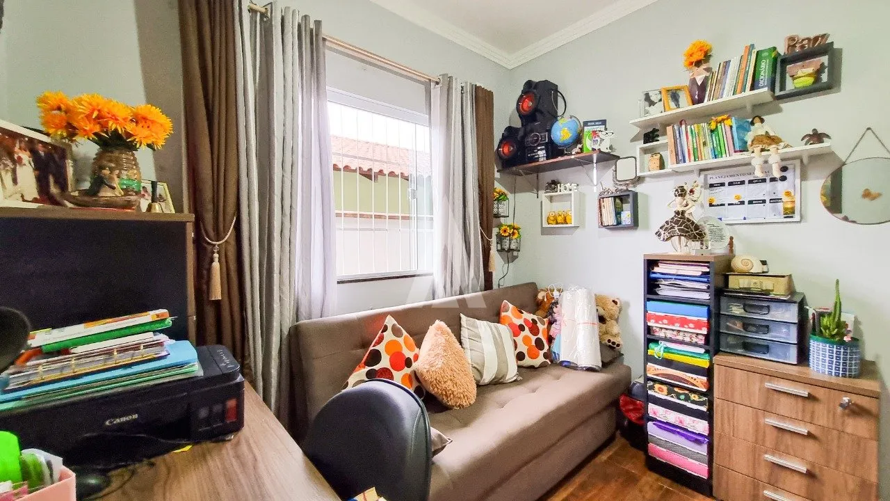 Casa com 1 suíte(s) mais 2 quarto(s) à venda no bairro Itaum em Joinville, por R$ 850.000.00. — foto 5