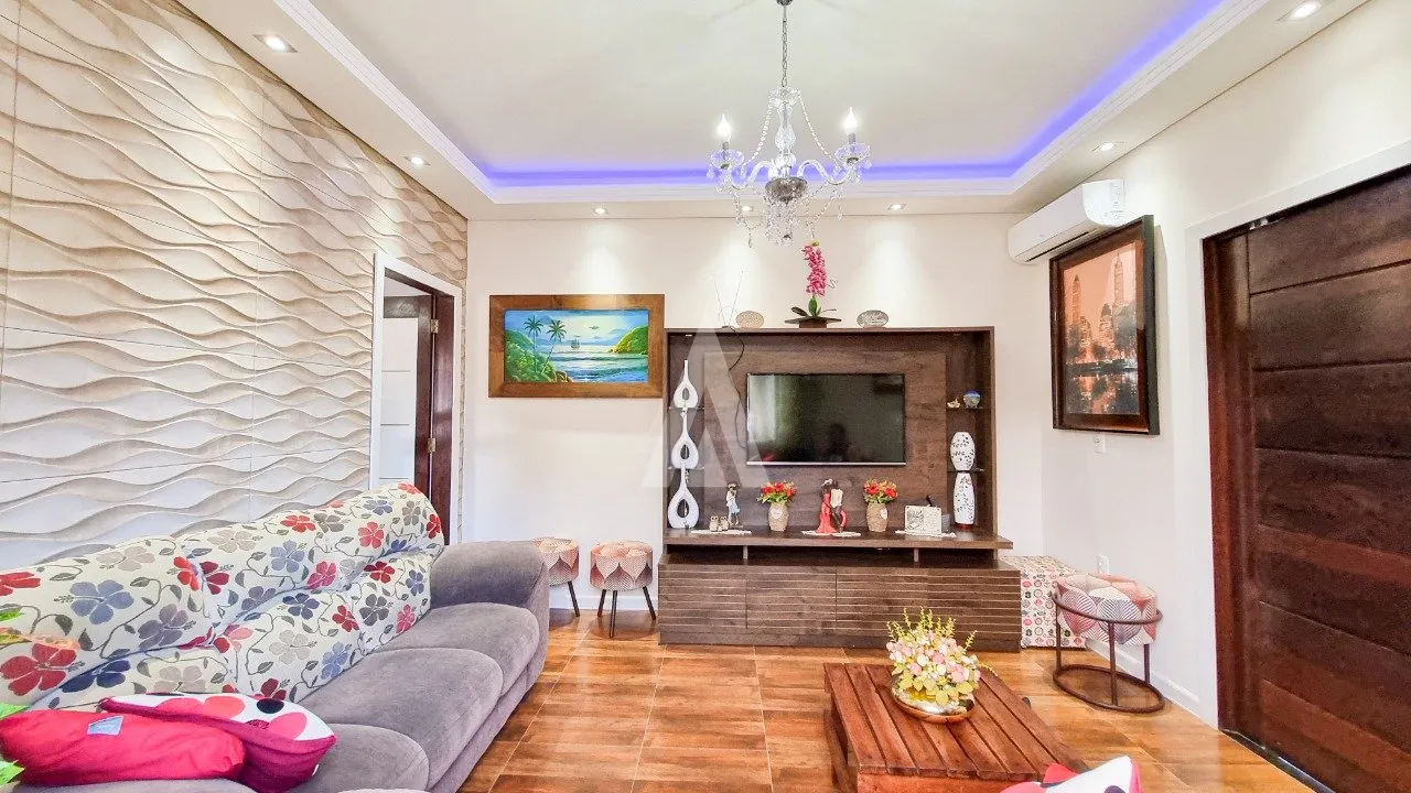 Casa com 1 suíte(s) mais 2 quarto(s) à venda no bairro Itaum em Joinville, por R$ 850.000.00. — foto 7