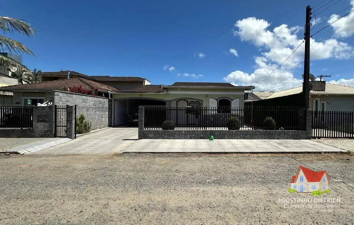 Averbada! Residencia em Alvenaria + Moveis Planejados + Terreno C/Area de 237 m2 No Bairro J.Iririu! - foto 1