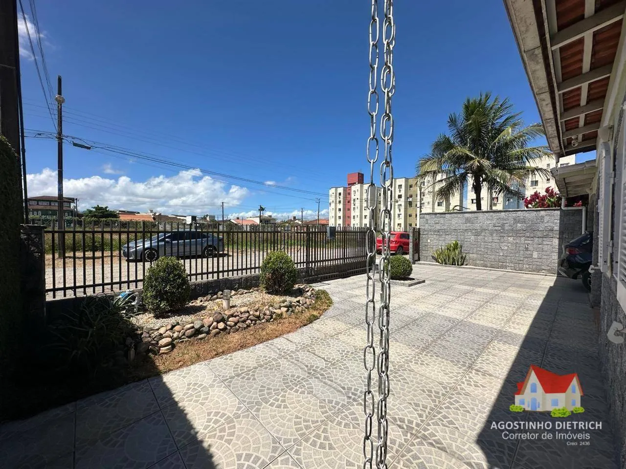 Averbada! Residencia em Alvenaria + Moveis Planejados + Terreno C/Area de 237 m2 No Bairro J.Iririu! — foto 5