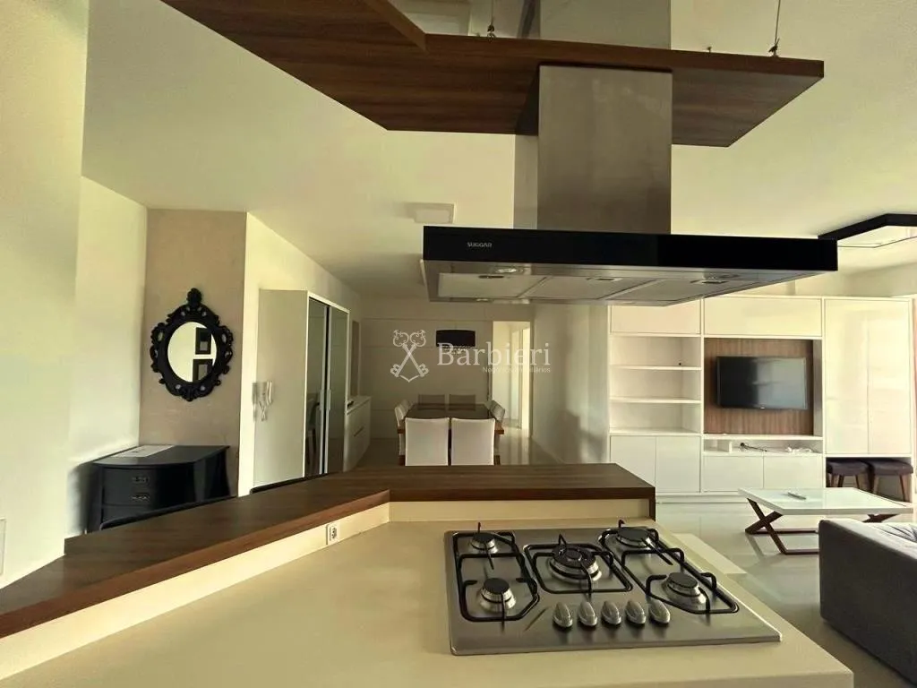 Apartamento com ampla área privativa, todo mobiliado 03 suítes e 03 vagas de garagem - Na Alameda - foto 1