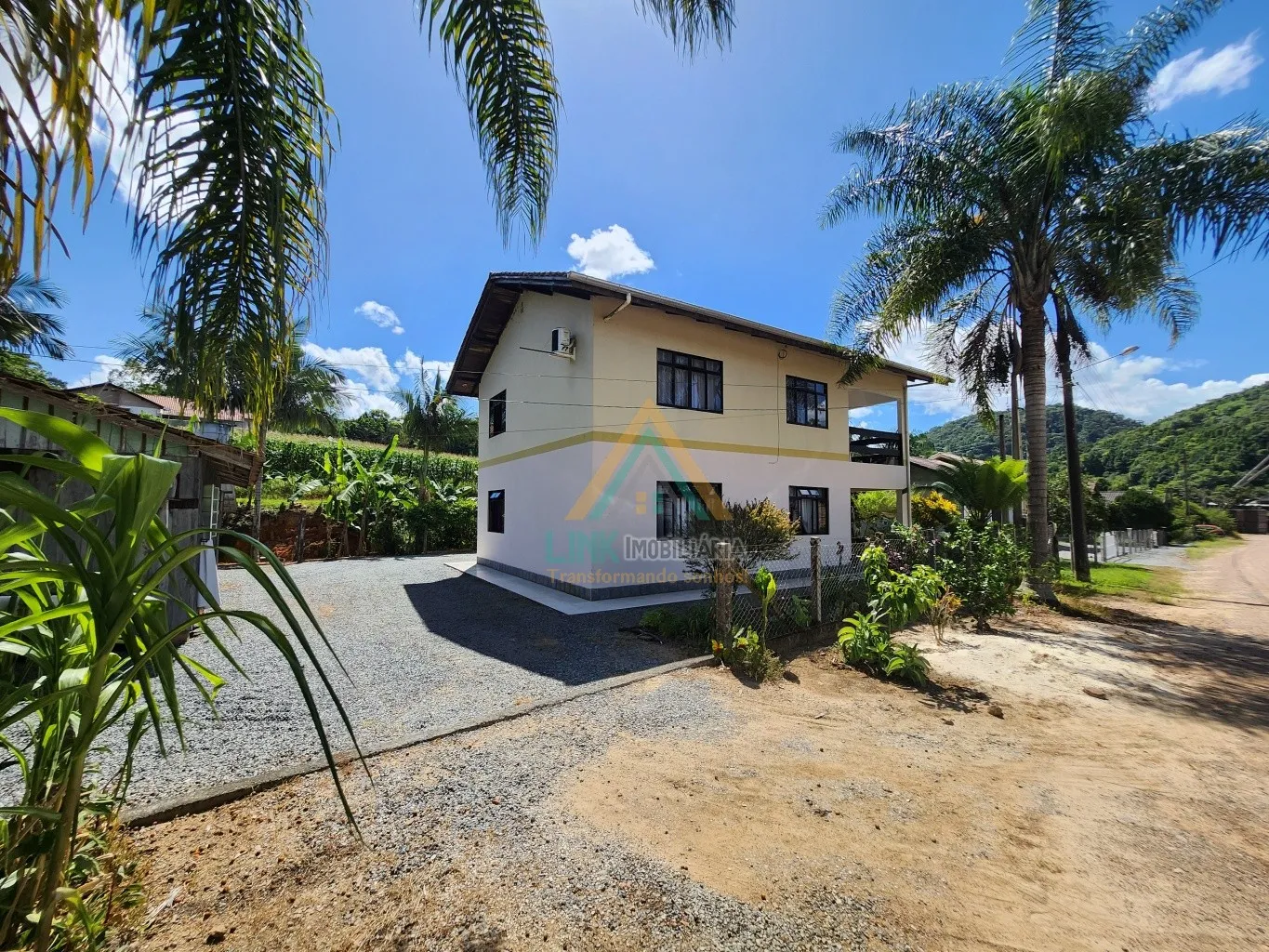 Imóvel com 2 Apartamentos e 1 Casa no Bairro Wunderwald,na cidade de Pomerode. — foto 4