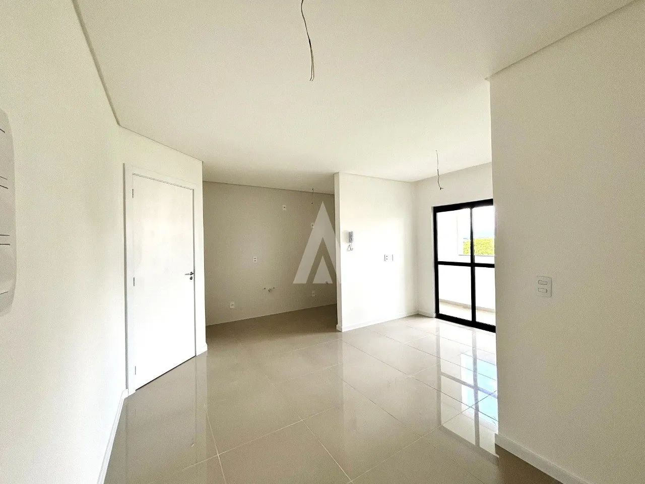 Apartamento com 1 suíte(s) mais 2 quarto(s) à venda no bairro Anita Garibaldi em Joinville, por R$ 705.000.00. — foto 5
