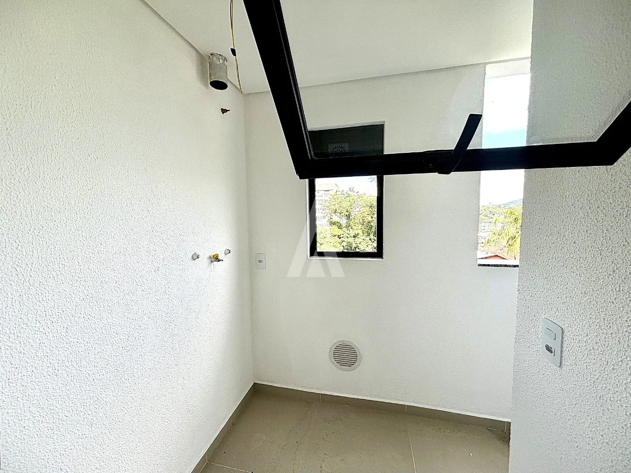Apartamento com 1 suíte(s) mais 2 quarto(s) à venda no bairro Anita Garibaldi em Joinville, por R$ 705.000.00. — foto 6