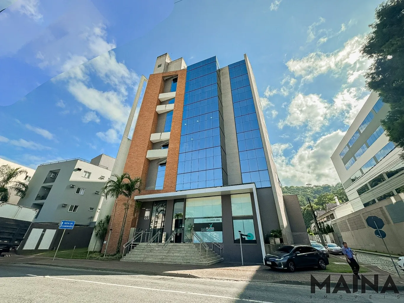 Conjunto de Salas Comerciais no centro de Blumenau - foto 1