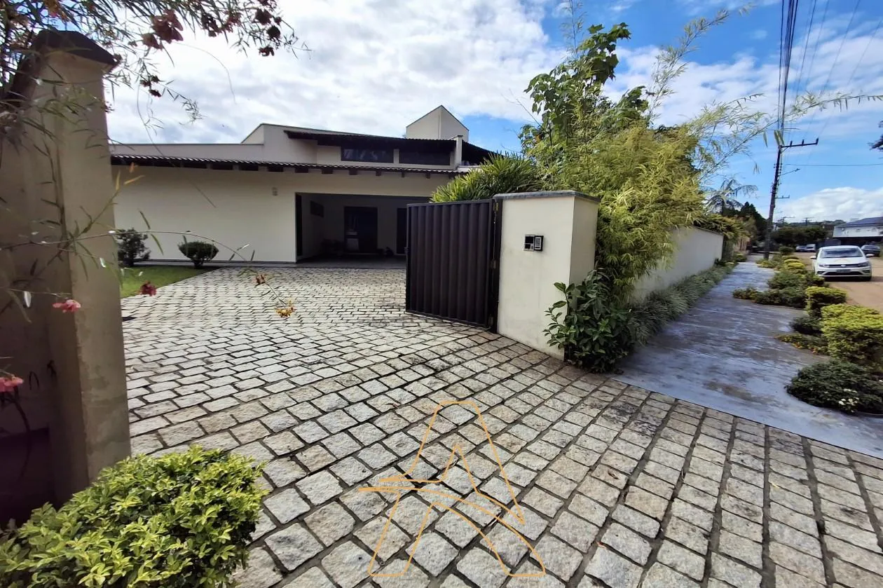 Casa com 04 Dormitórios no Bairro Padre Martinho Stein Timbó/ SC - foto 1