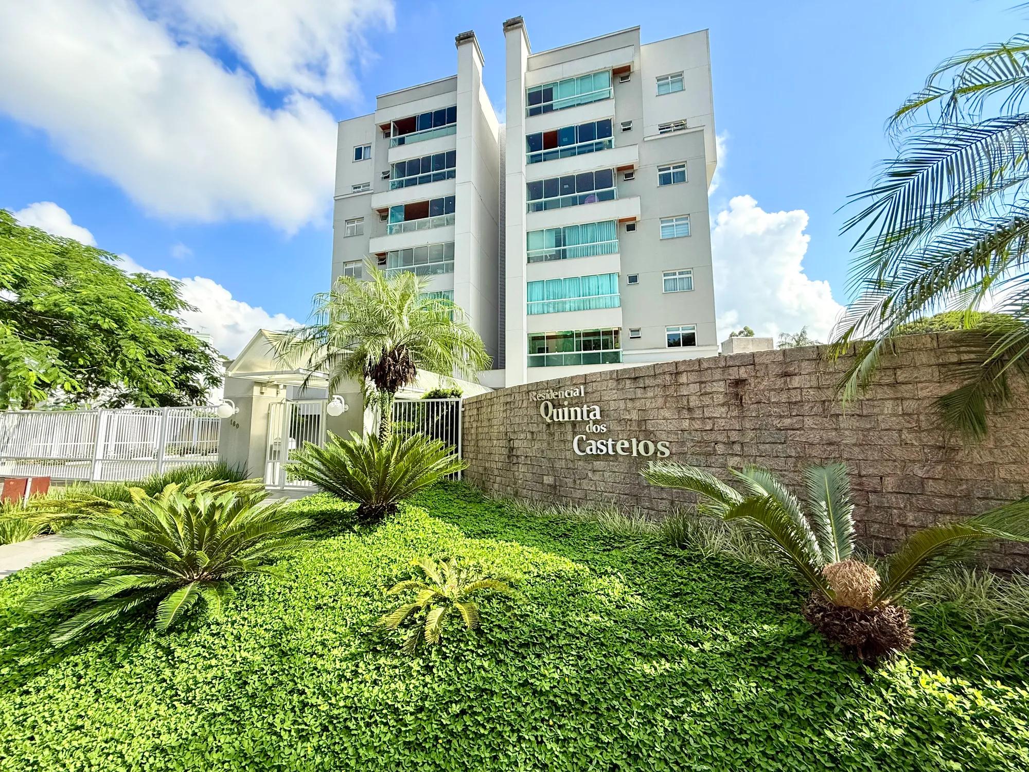 Apartamento à venda com 3 quartos e 3 suítes, 3 vagas, 132m² no Bom Retiro, Blumenau - foto 1