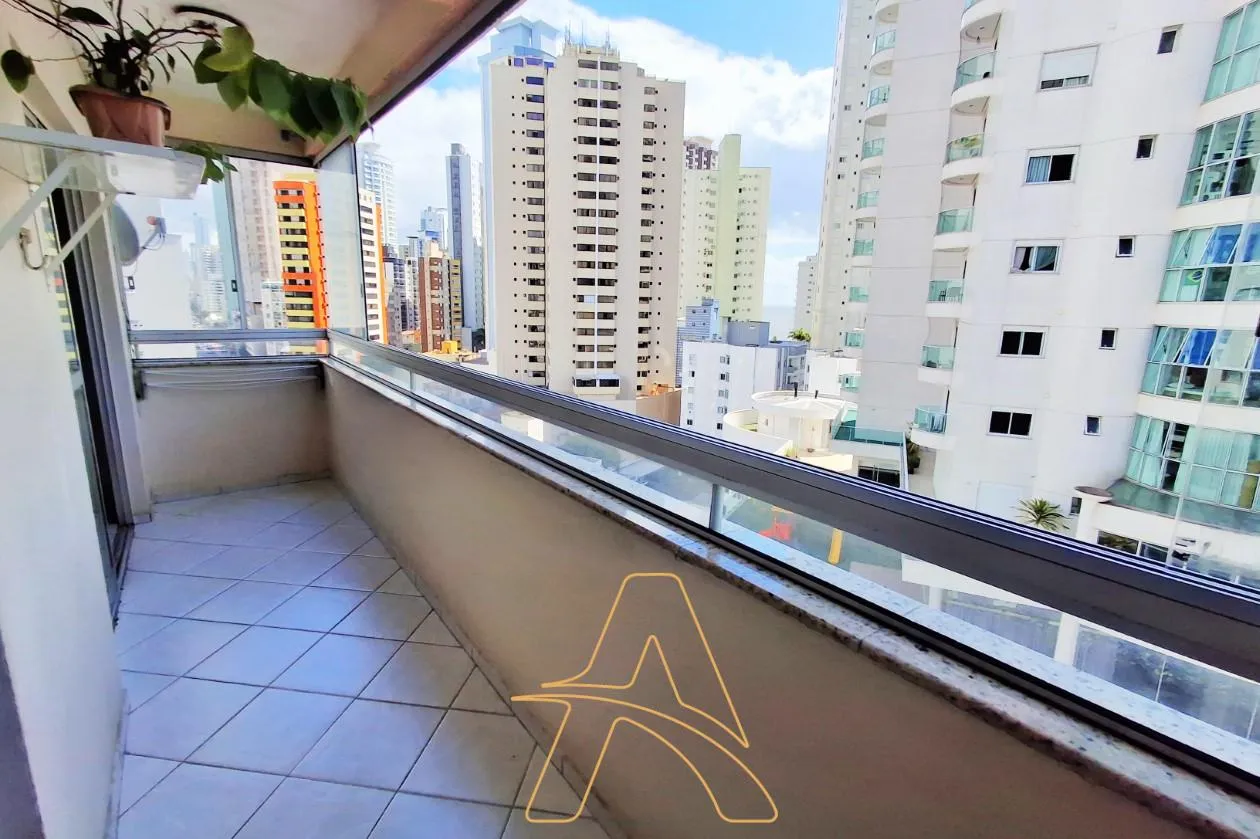 Excelente Apartamento de 2 Dormitórios no Centro de Balneário Camboriú/ SC! - foto 1