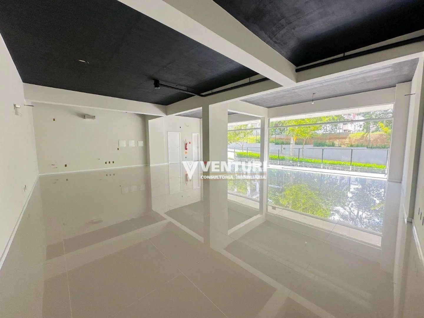 Sala próximo Forum e Parque Ramiro — foto 2