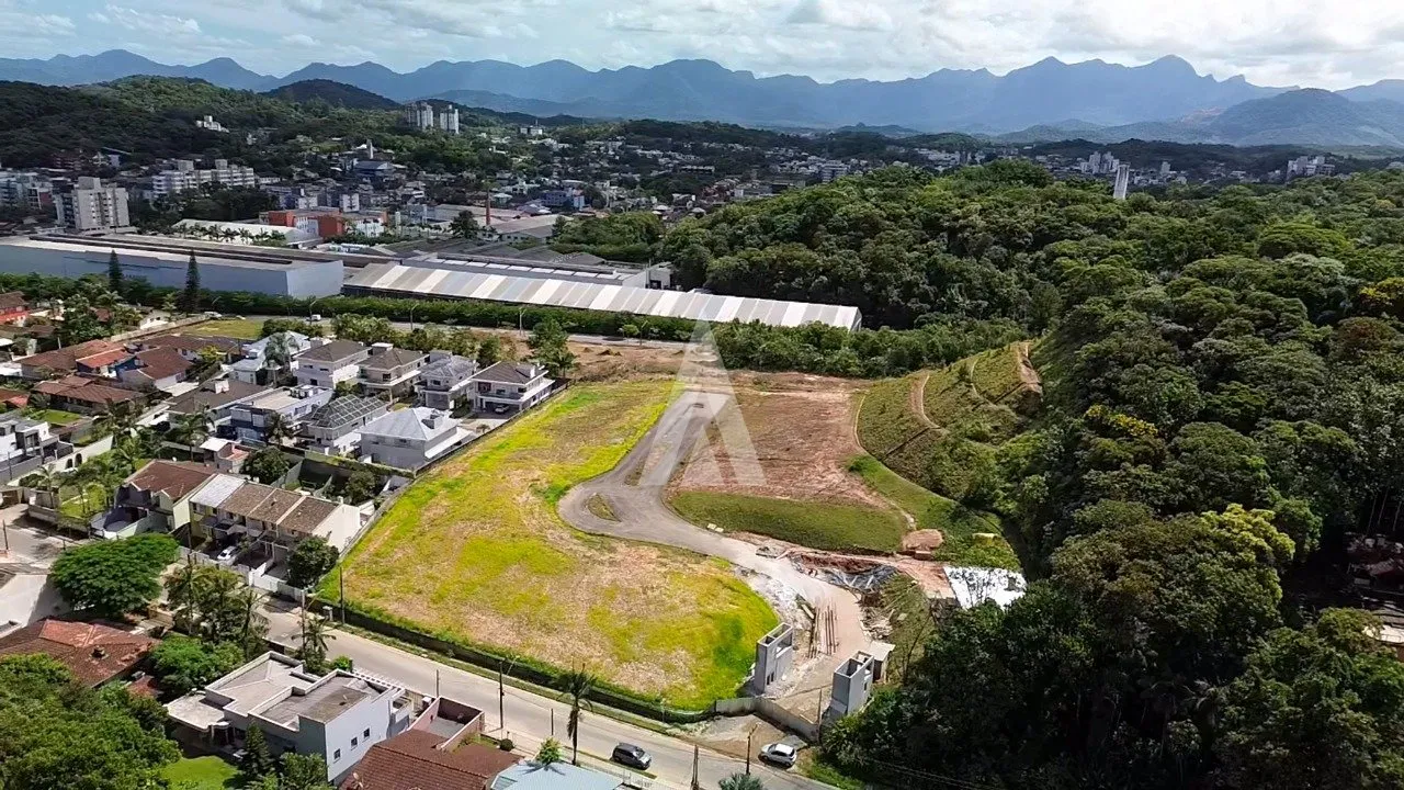 Terreno Condomínio à venda no bairro AMERICA em Joinville, por R$ 1.126.597.50. — foto 3