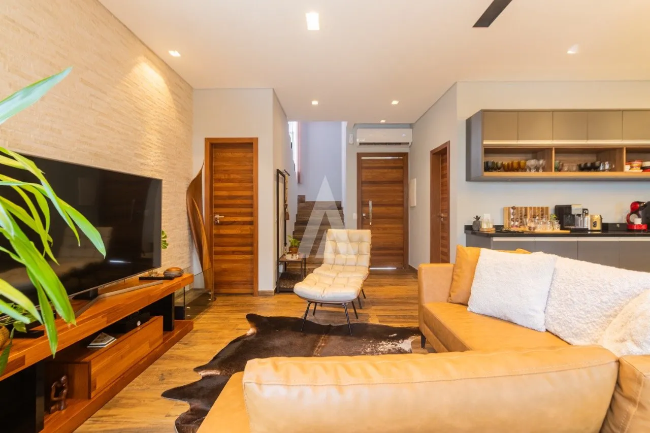 Casa em Condomínio com 1 suíte(s) mais 3 quarto(s) à venda no bairro VILA NOVA em JOINVILLE, por R$ 2.390.000.00. — foto 3