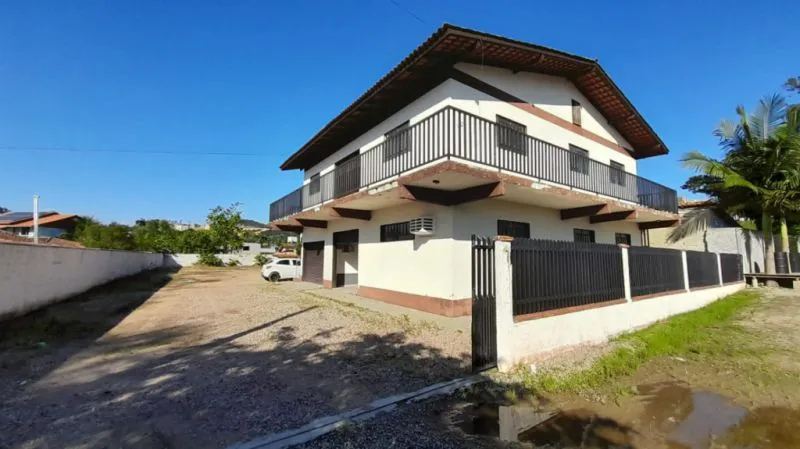 Galpão disponível para locação no bairro Barração, em Gaspar/SC. — foto 2