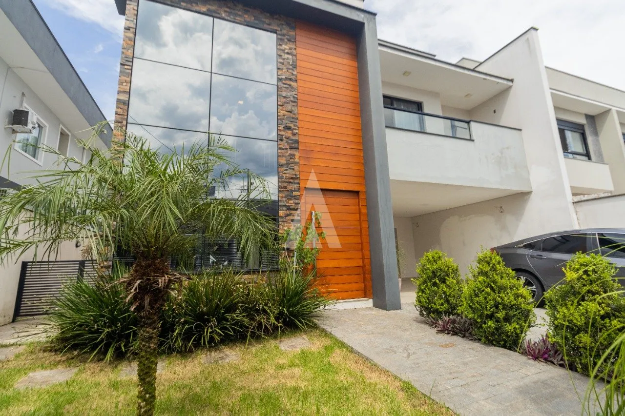 Casa com 1 suíte(s) mais 2 quarto(s) à venda no bairro Pirabeiraba em Joinville, por R$ 2.100.000,00. - foto 1