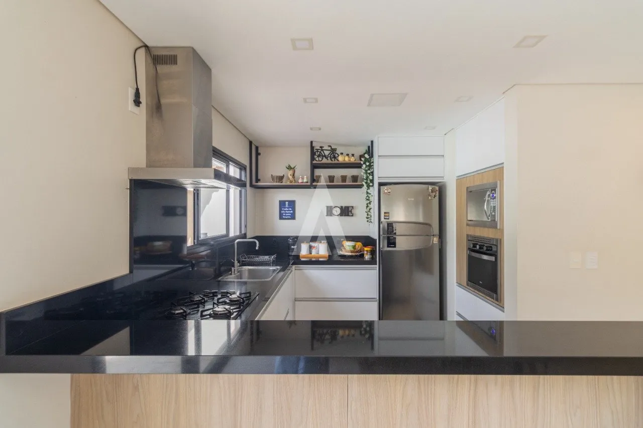 Casa com 1 suíte(s) mais 2 quarto(s) à venda no bairro Pirabeiraba em Joinville, por R$ 2.100.000,00. — foto 6