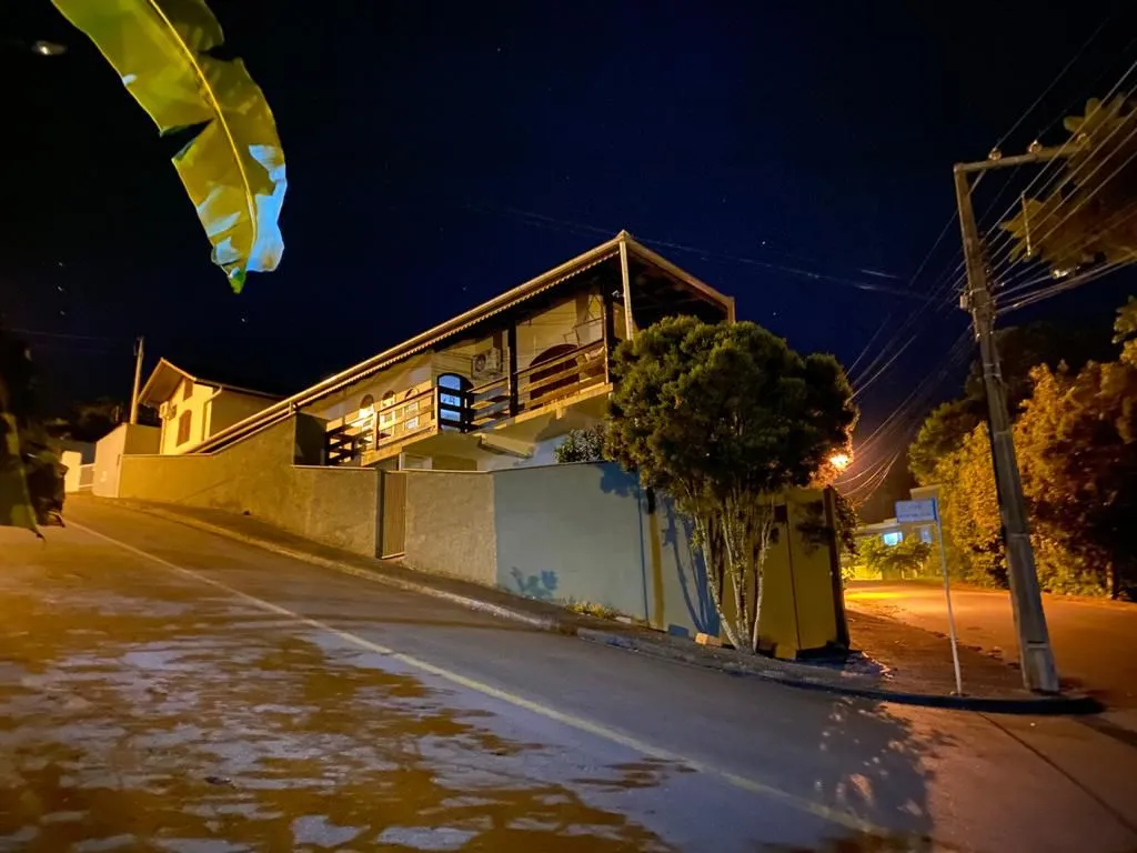 Casa com 4 dormitórios à venda no bairro Centro em Pomerode/SC — foto 2