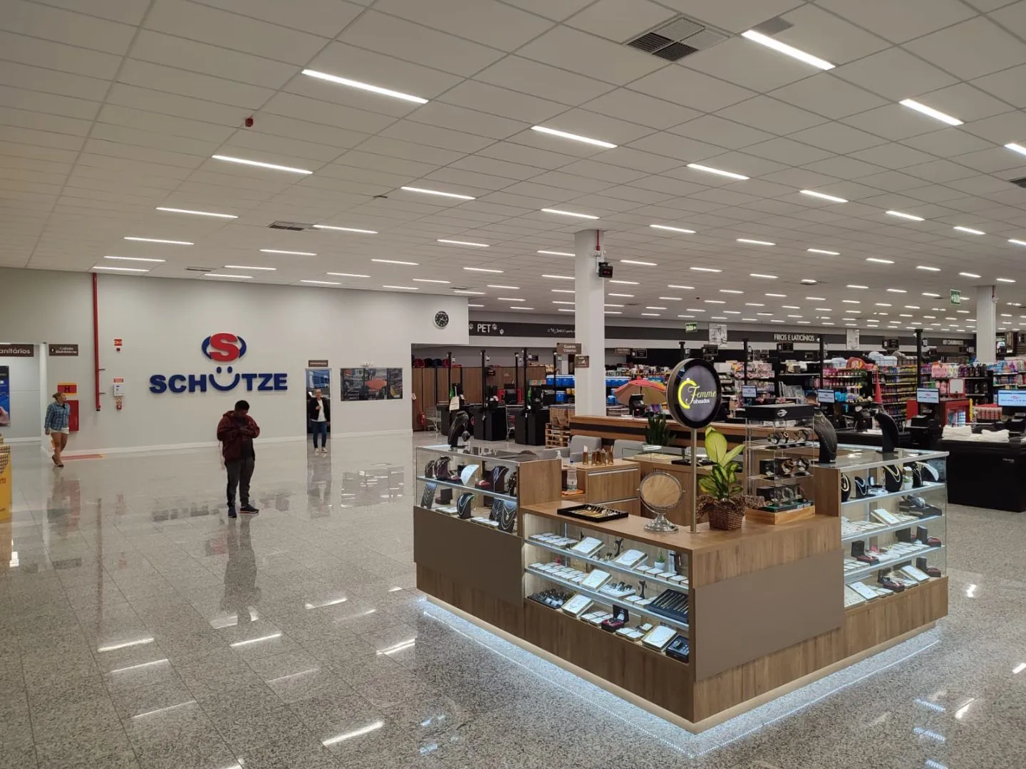 Sala comercial para alugar no bairro Tapajós em Indaial/SC - foto 1