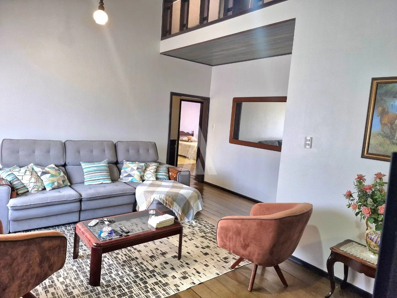 Casa com 1 suíte(s) mais 3 quarto(s) à venda no bairro Costa E Silva em Joinville, de R$ 850.000.00 por R$ 799.000.00. — foto 4