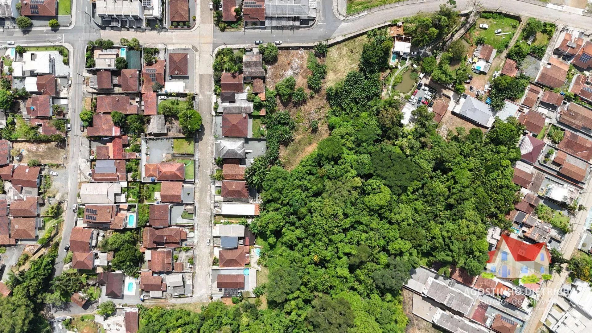 Terreno à venda, 11642m² na região do bairro Aventureiro, próximo à Rua Tuiuti, Joinville — foto 2