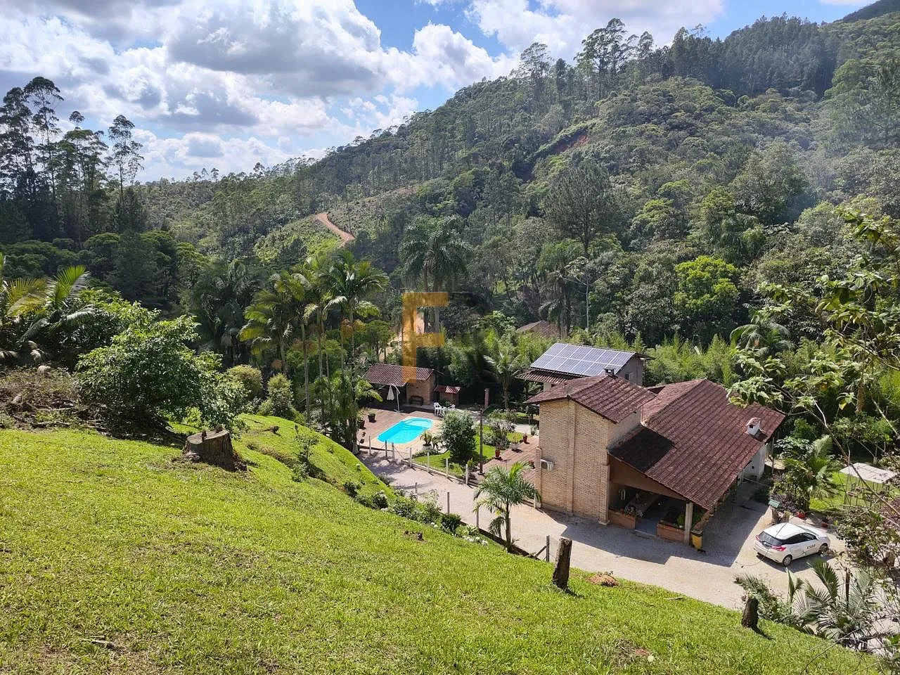 Sítio em Guabiruba 210.000m2 de Terreno - foto 1