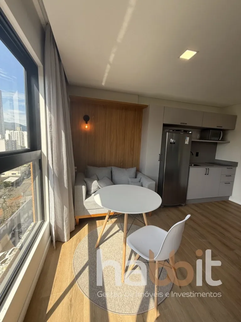 Loft novo mobiliado e decorado com vaga de garagem, na melhor da região de Blumenau, no edifício mais moderno e conectado. — foto 7