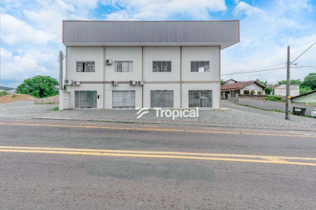 Loja para alugar por R$ 4.000,00/mês - Água Verde - Blumenau/SC - foto 1