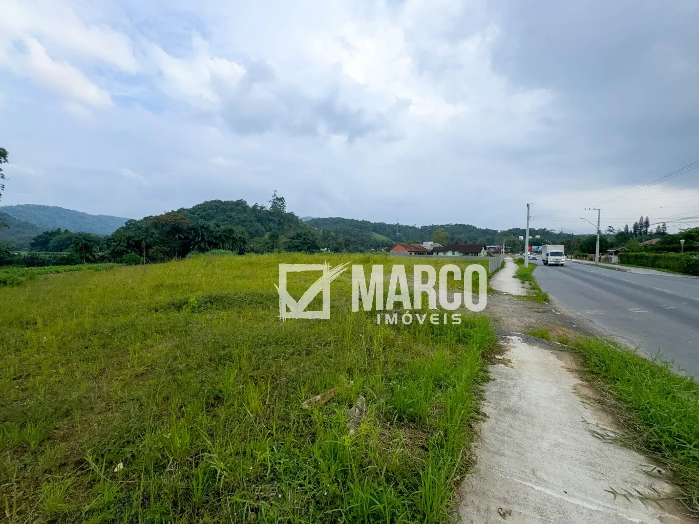 Terreno Amplo Frente Rua em Testo Rega — foto 3