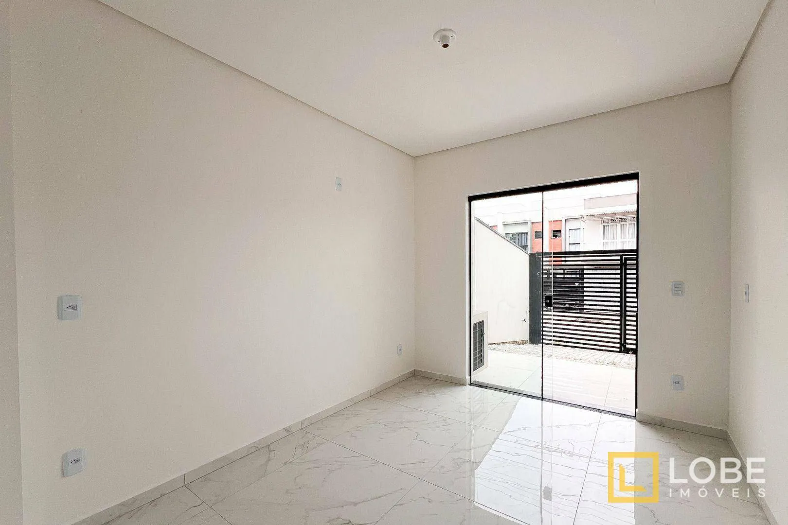 Sobrado com 2 dormitórios à venda, 91 m por R$ 420.000,00 - Água Verde - Blumenau/SC — foto 3