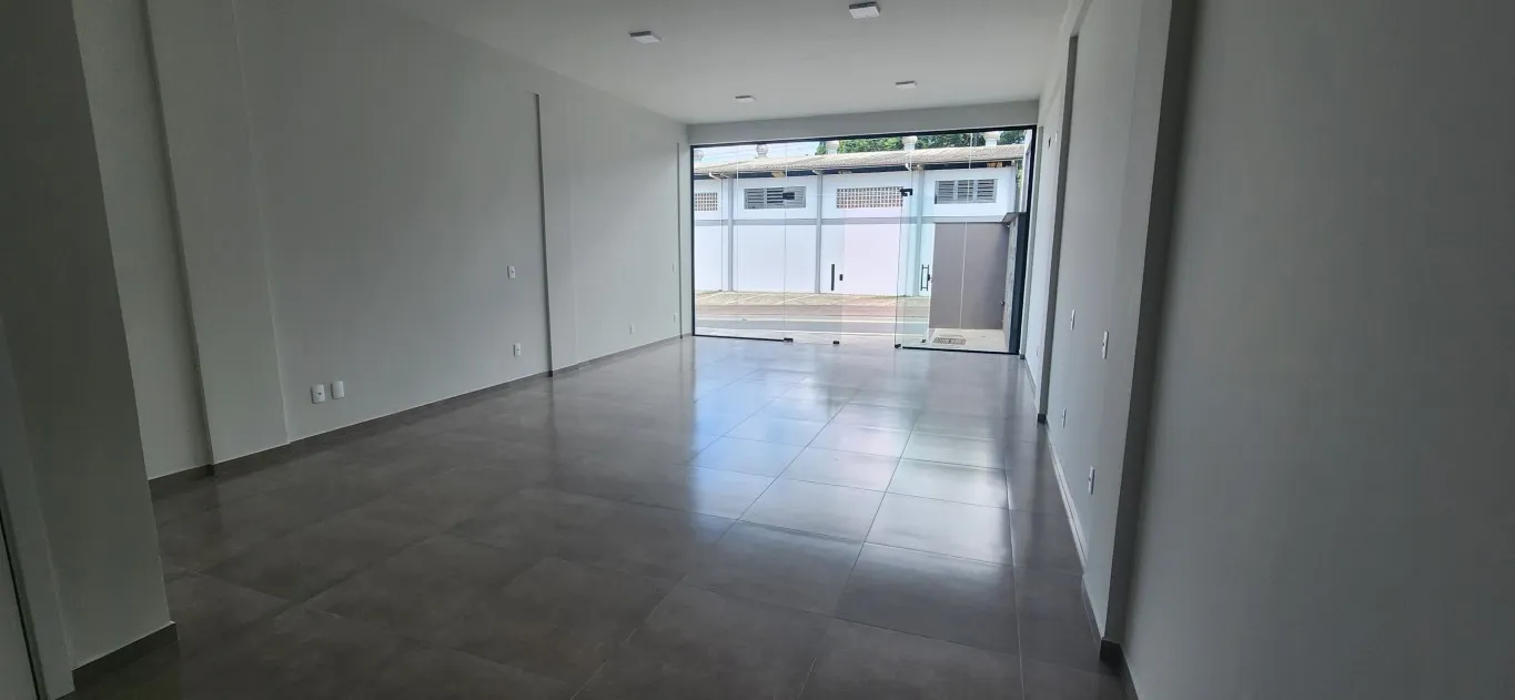 Ótima sala comercial a venda com valo abaixo do preço de mercado em Indaial — foto 3