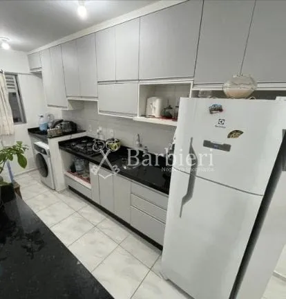 Apartamento térreo com 2 quartos e 1 vaga de garagem no bairro Água Verde em Blumenau/SC - foto 1