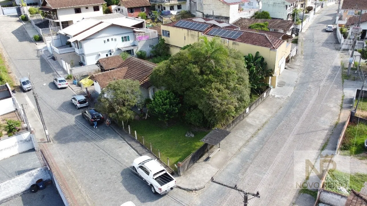 Casa / Terreno á Venda — foto 3