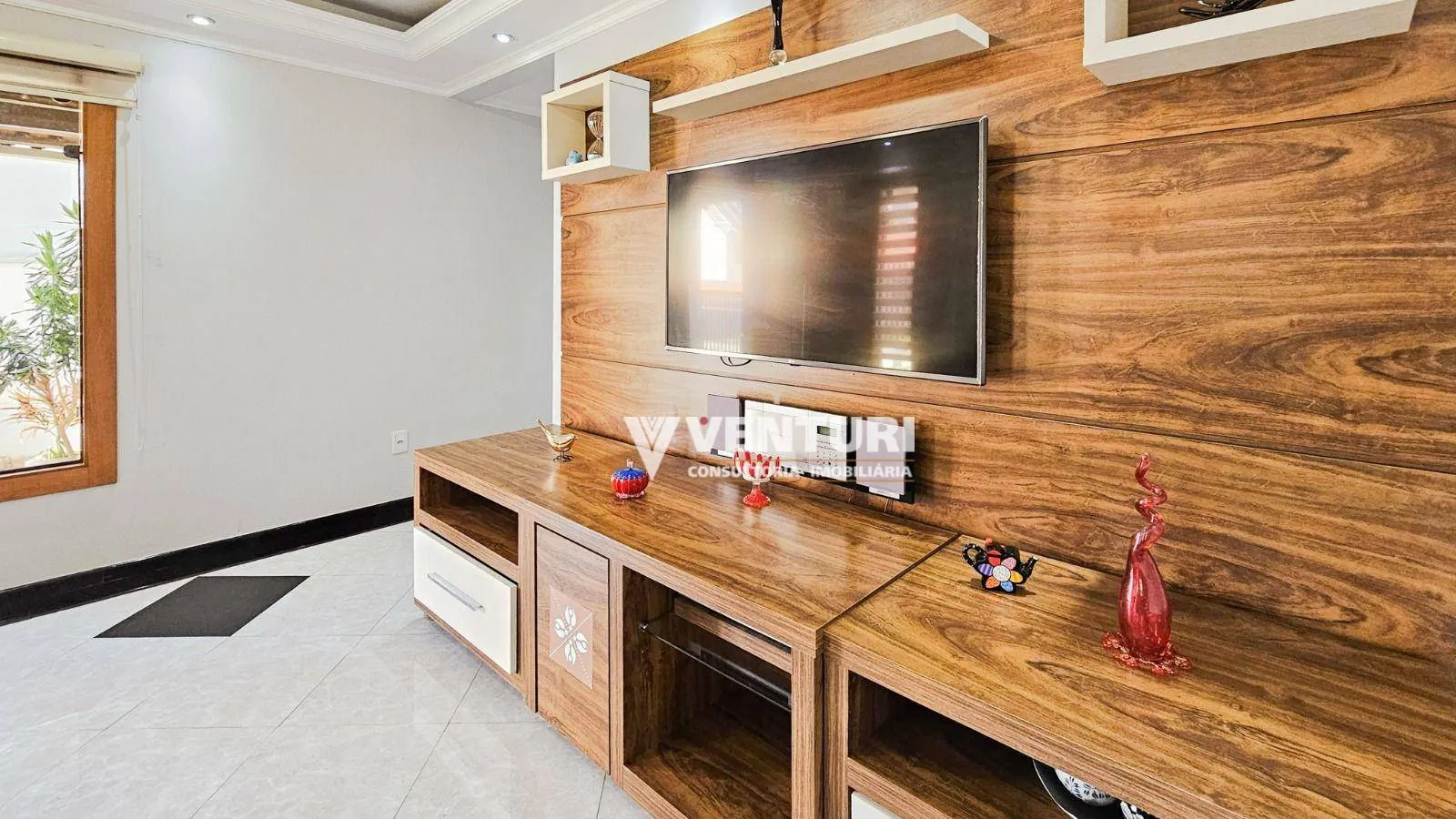 Casa com 4 dormitórios à venda, sendo 2 suítes, 1 suíte com closet, hidromassagem e sacada, 330 m por R$ 1.790.000,00 - Escola Agrícola - Blumenau/SC — foto 4