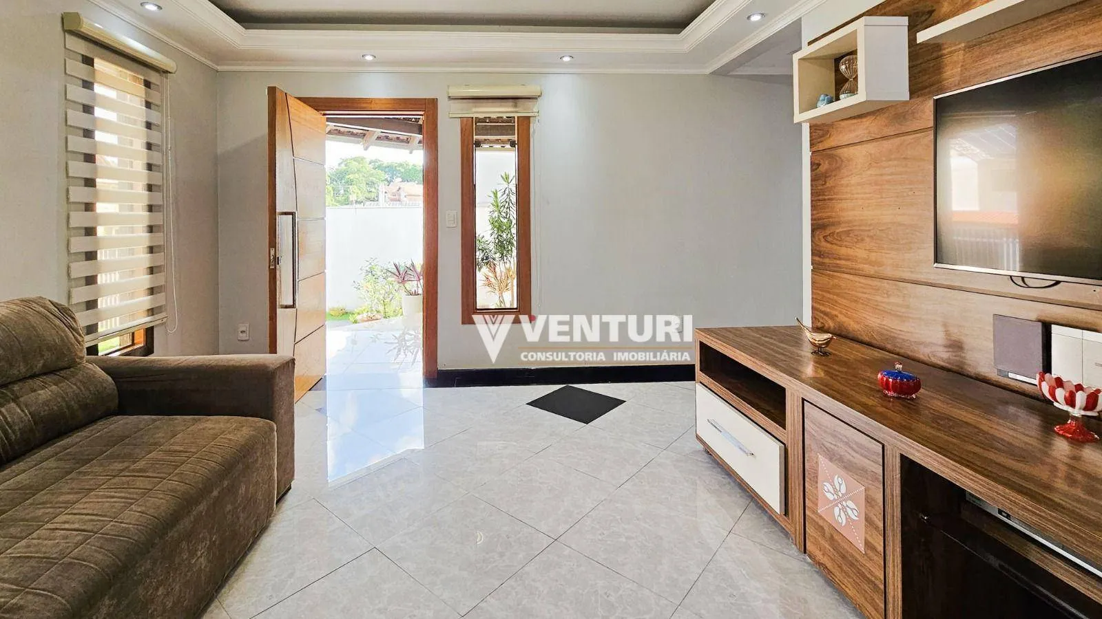 Casa com 4 dormitórios à venda, sendo 2 suítes, 1 suíte com closet, hidromassagem e sacada, 330 m por R$ 1.790.000,00 - Escola Agrícola - Blumenau/SC — foto 7