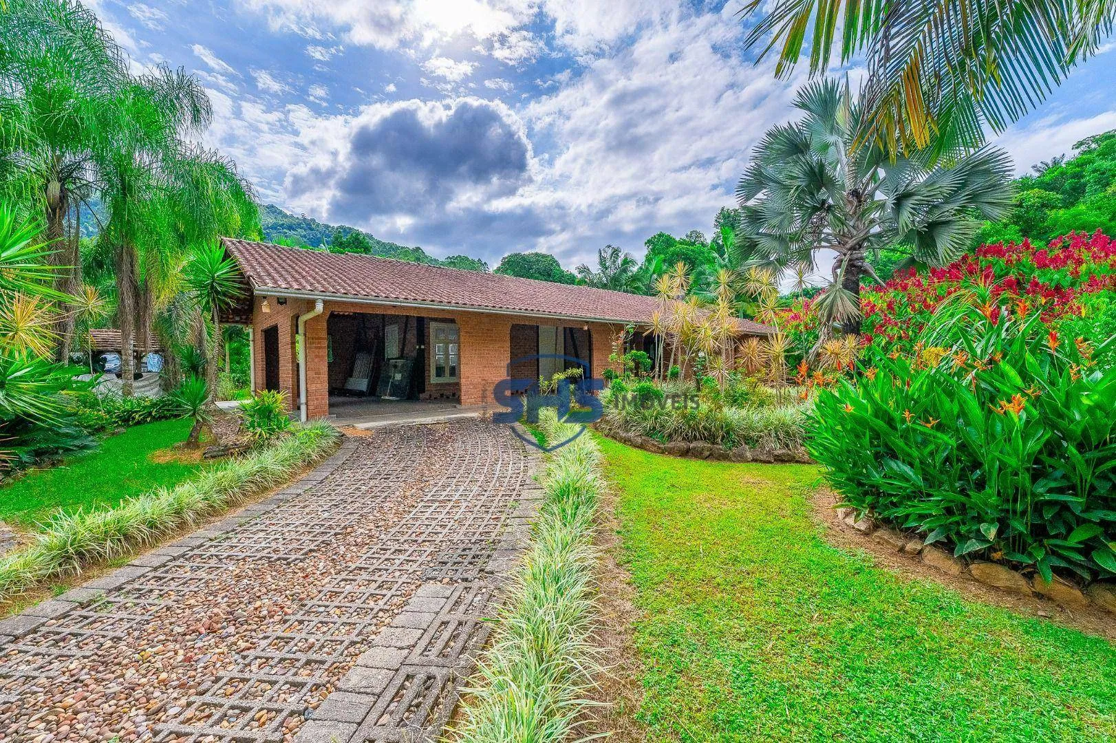 Lindo Sítio com água corrente e nascentes em Blumenau. - foto 1