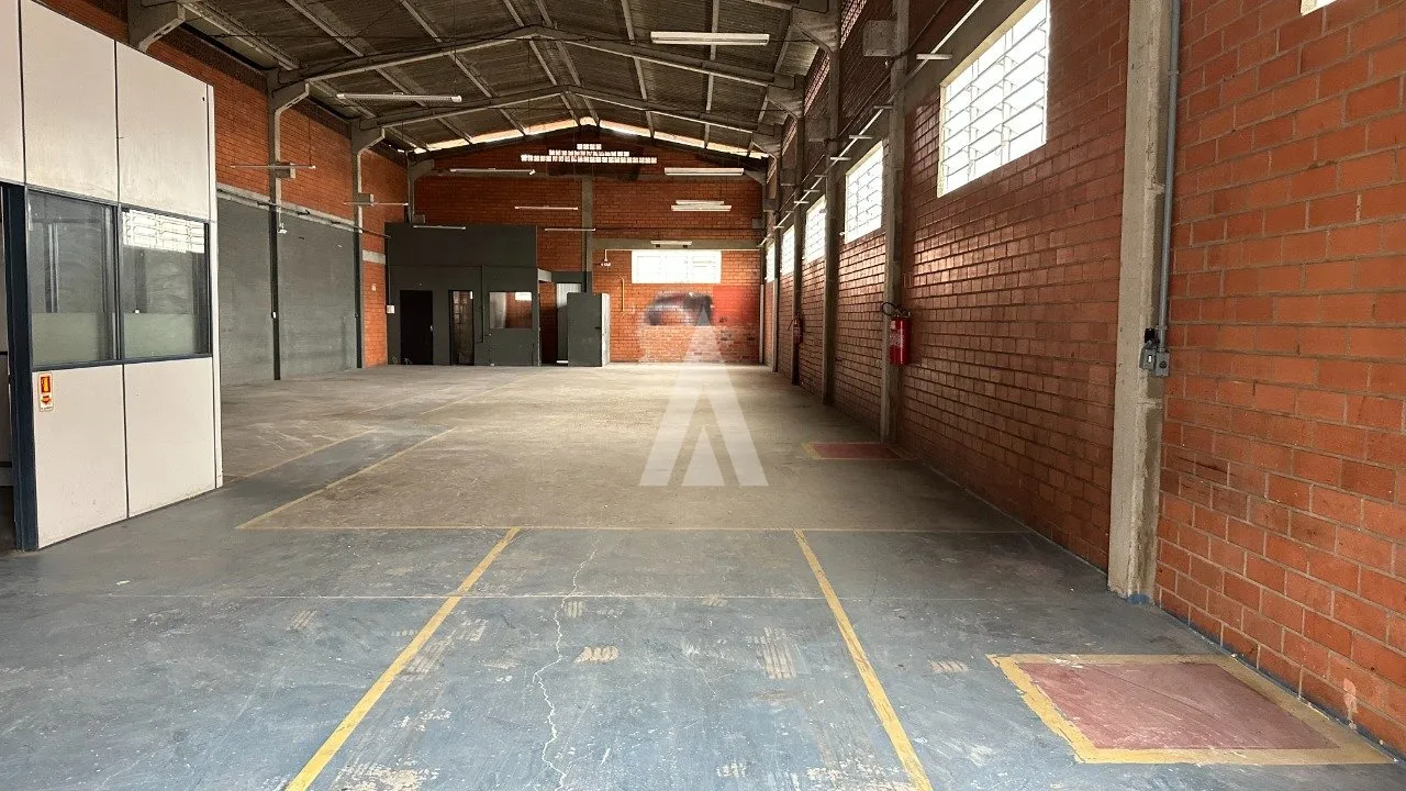 Galpão à venda no bairro Iririú em Joinville, por R$ 2.600.000.00. — foto 3