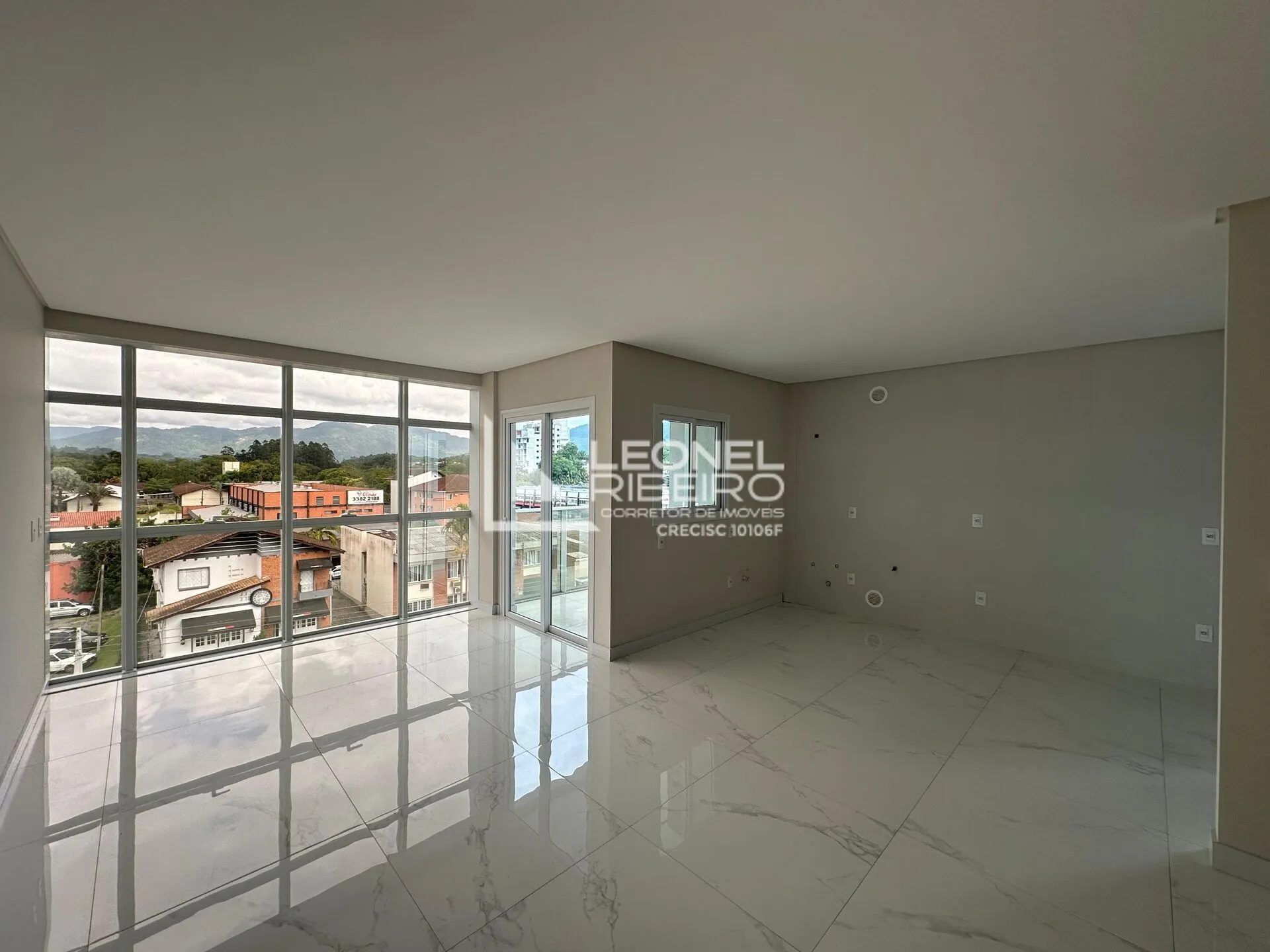 Apartamento com 3 dormitórios suítes à venda, 159,60 m no bairro Centro em Timbó/SC — foto 2