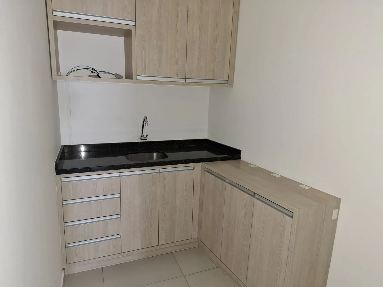 ALUGA-SE SALA COMERCIAL — foto 3