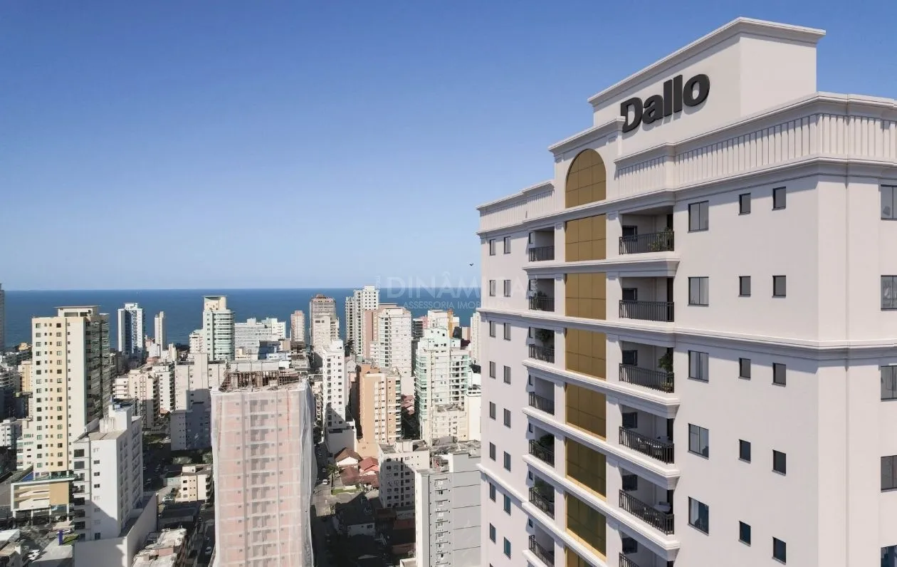 Comprar apartamento 3 suítes e 2 vagas de garagem no Dallo Maine, localizado na Meia Praia em Itapema/SC — foto 3