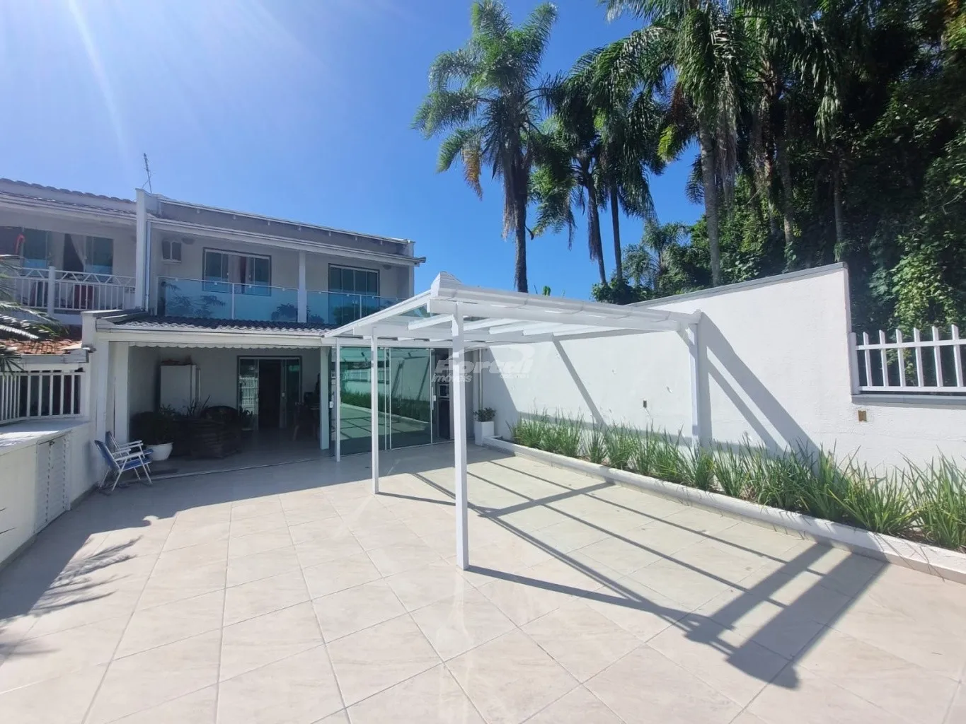 Excelente casa com amplo quintal — foto 2