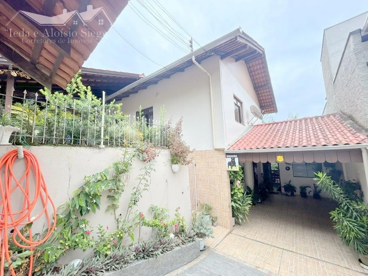 Casa com 2 moradias Bairro Itoupavazinha Blumenau/SC Ref. 1425 - foto 1