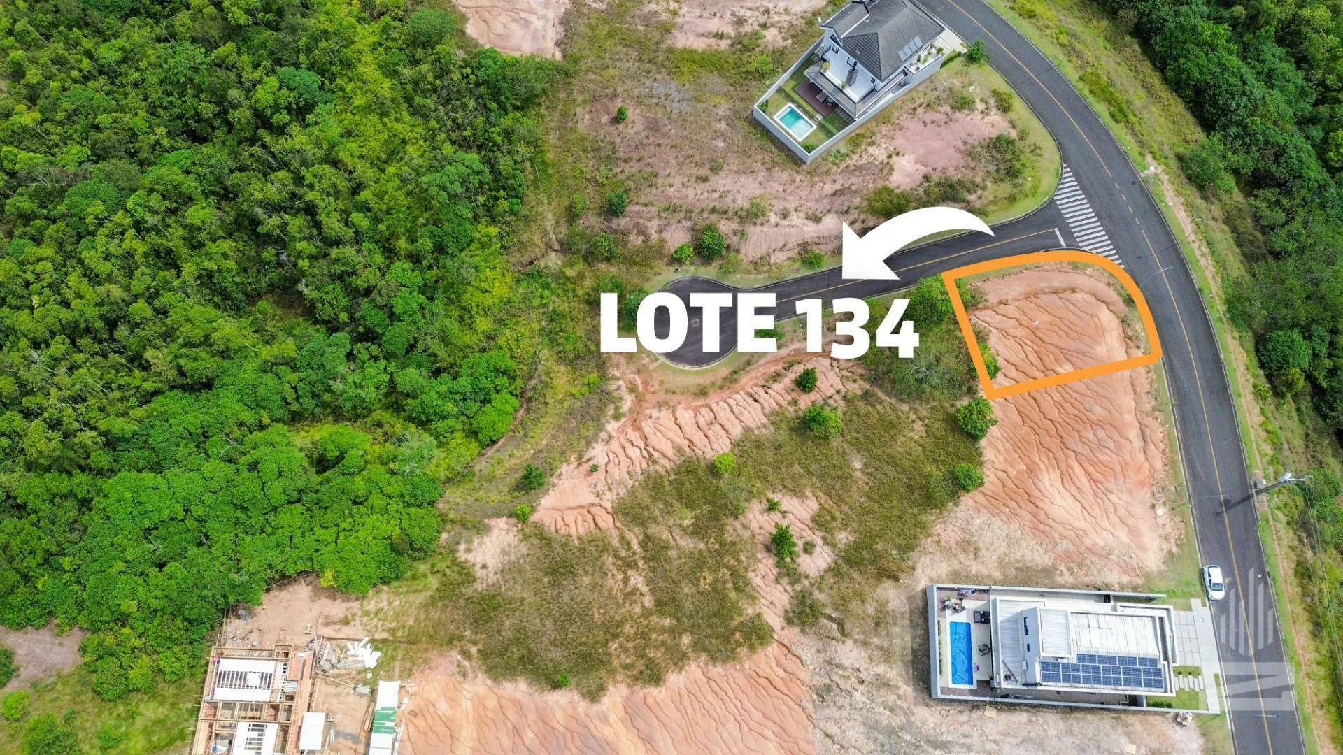 Terreno à Venda em Condomínio Fechado de Alto Padrão, 495 m por R$ 550.000,00 - Ponta Aguda - Blumenau/SC - foto 1