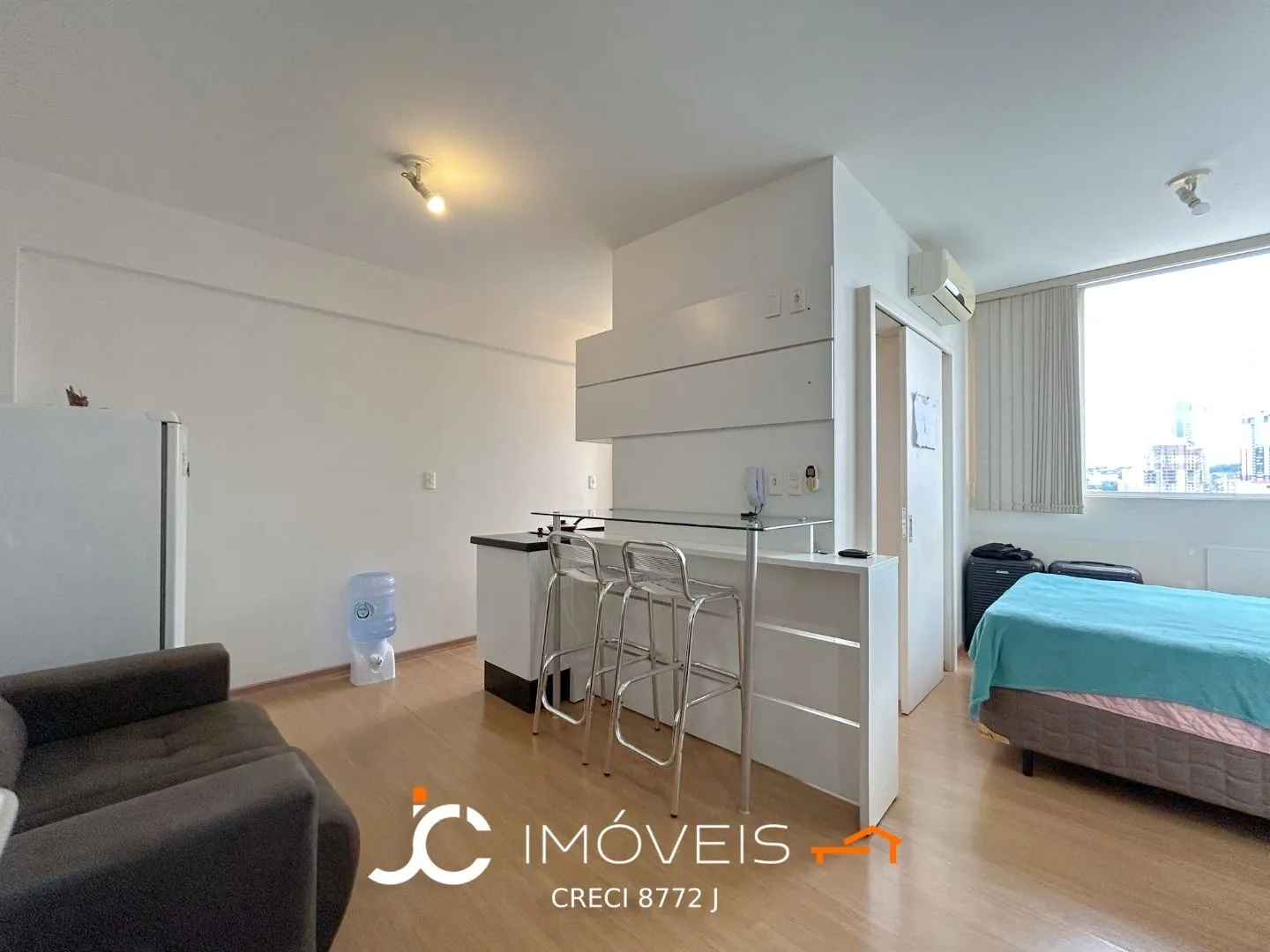 Apartamento com 1 dormitório à venda, 27 m por R$ 298.000,00 - Centro - Blumenau/SC - foto 1