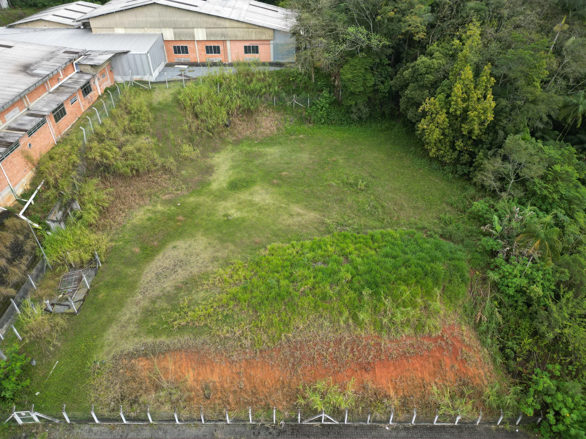 Terreno para Galpão no Passo Manso - foto 1