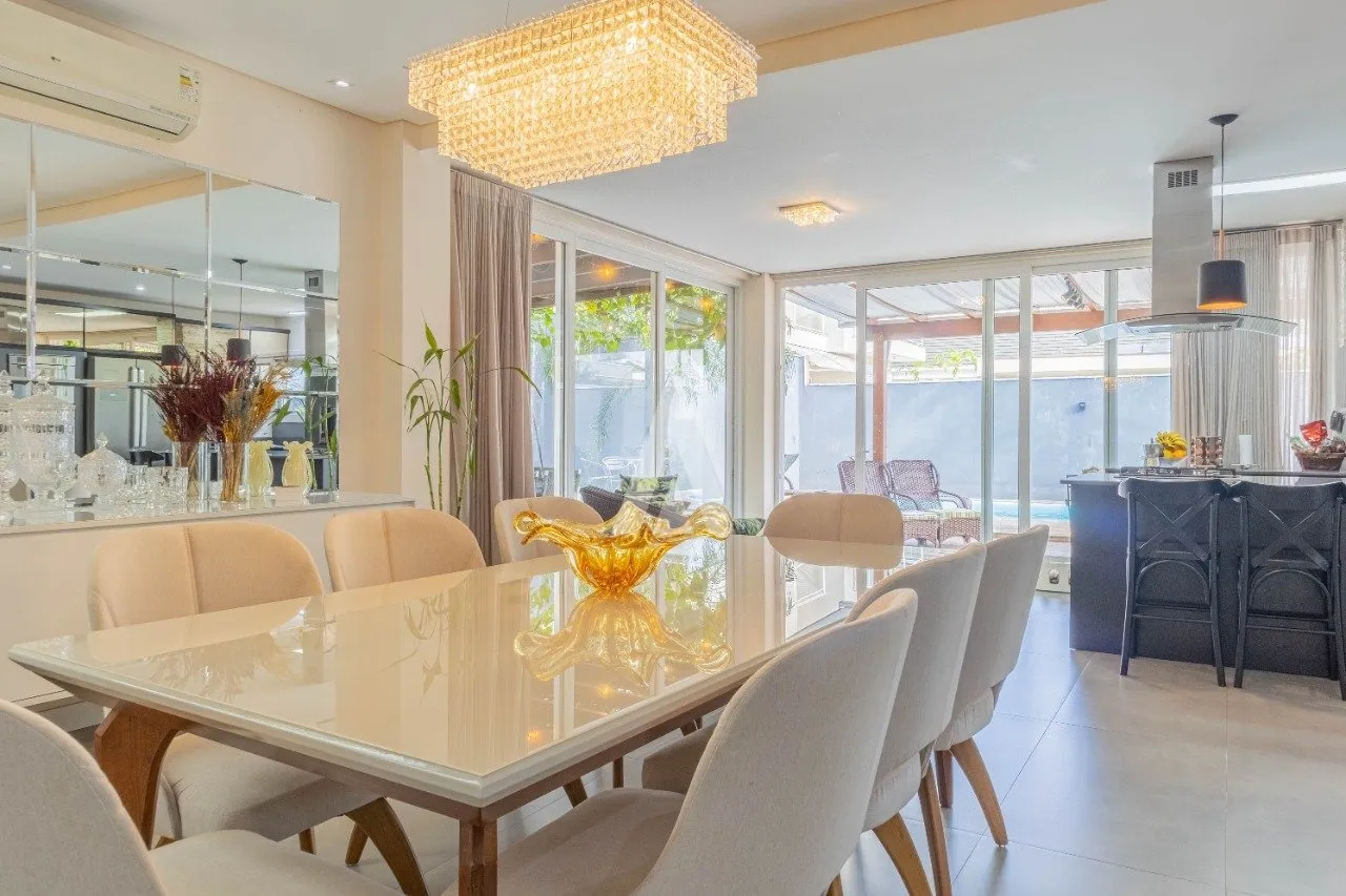 Casa em Condomínio com 3 suíte(s) à venda no bairro Anita Garibaldi em Joinville, por R$ 2.500.000.00. — foto 6